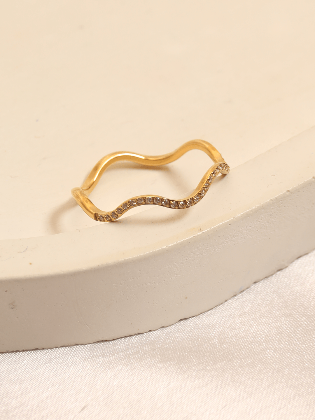 Wave Cz Delicate Ring