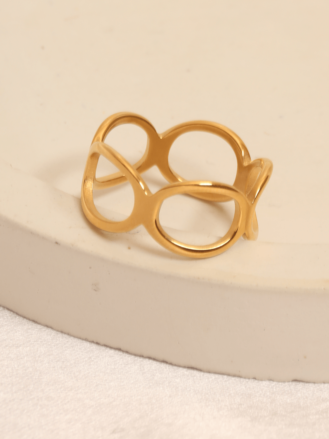 Oval Ring
