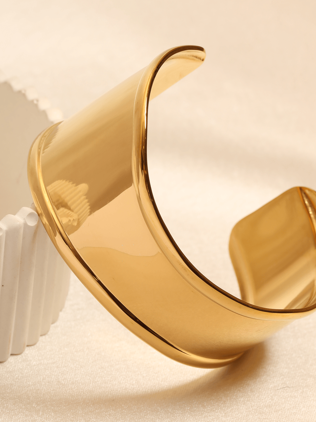 Wide Cuff Open Bracelet Gold
