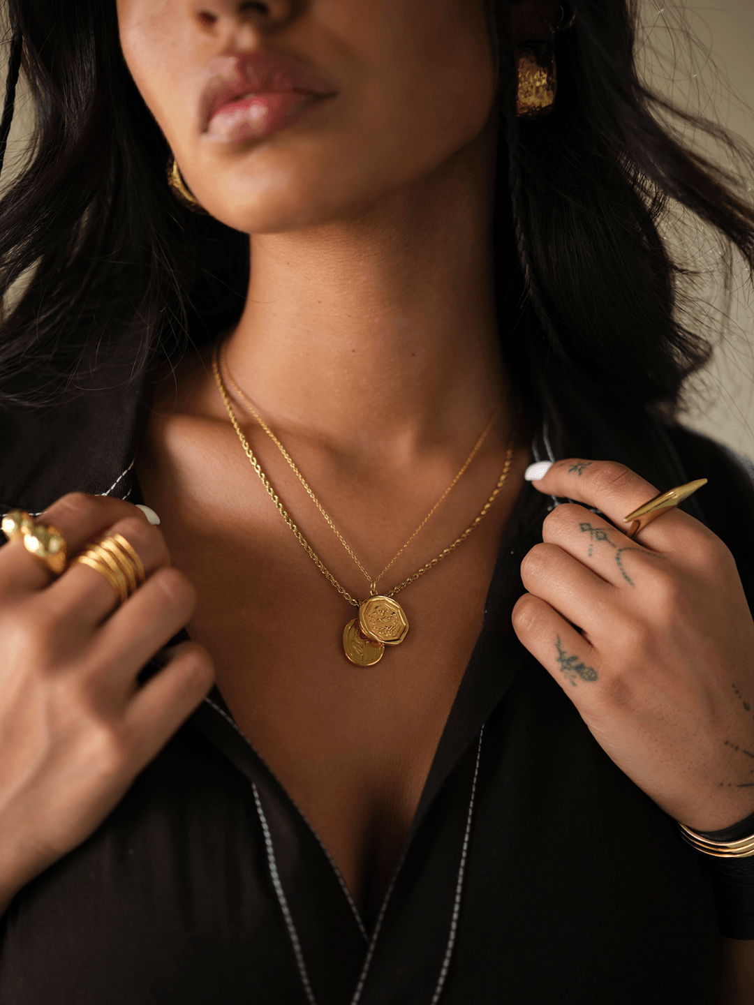 Coin Pendant Necklace Gold