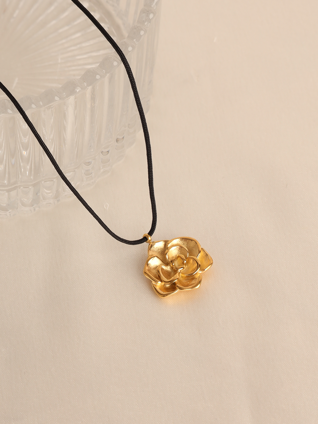 Lotus Pendent Necklace