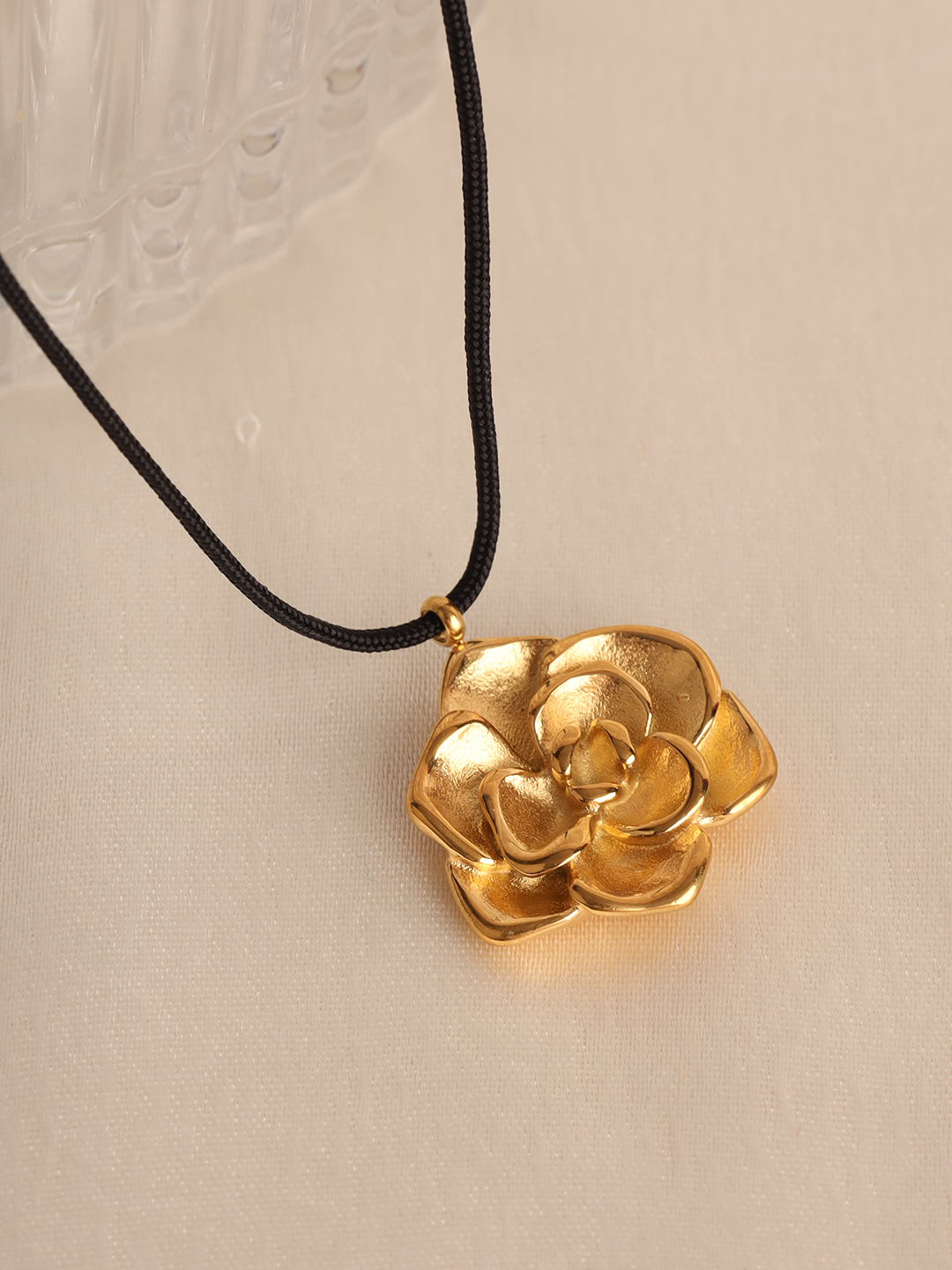 Lotus Pendent Necklace