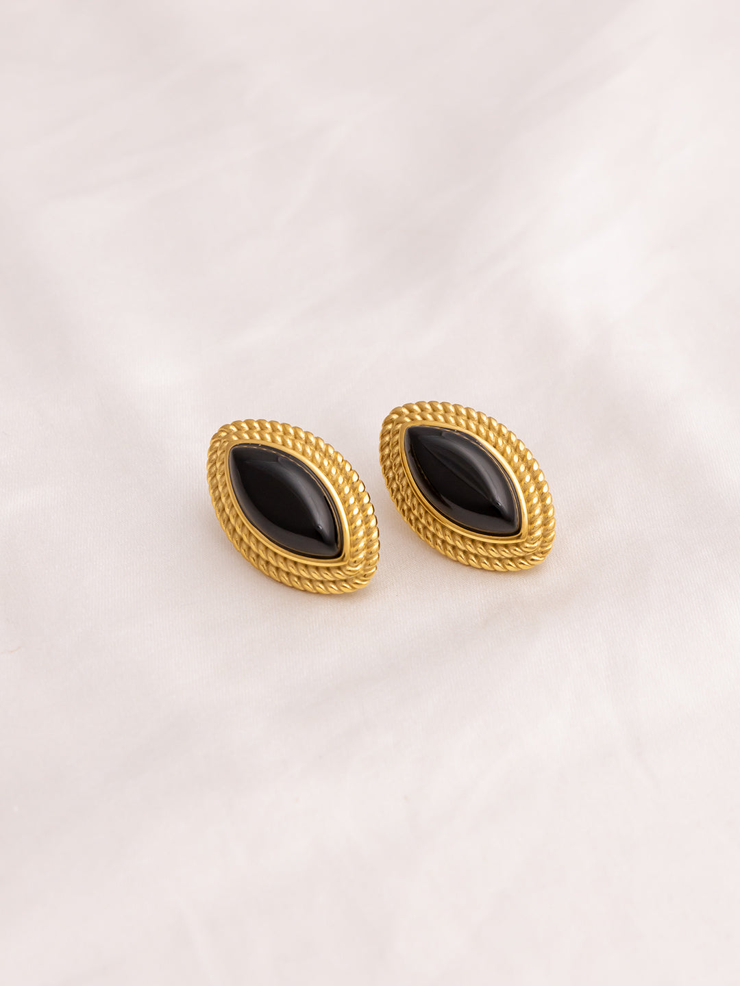 Vintage Oval Onyx Studs