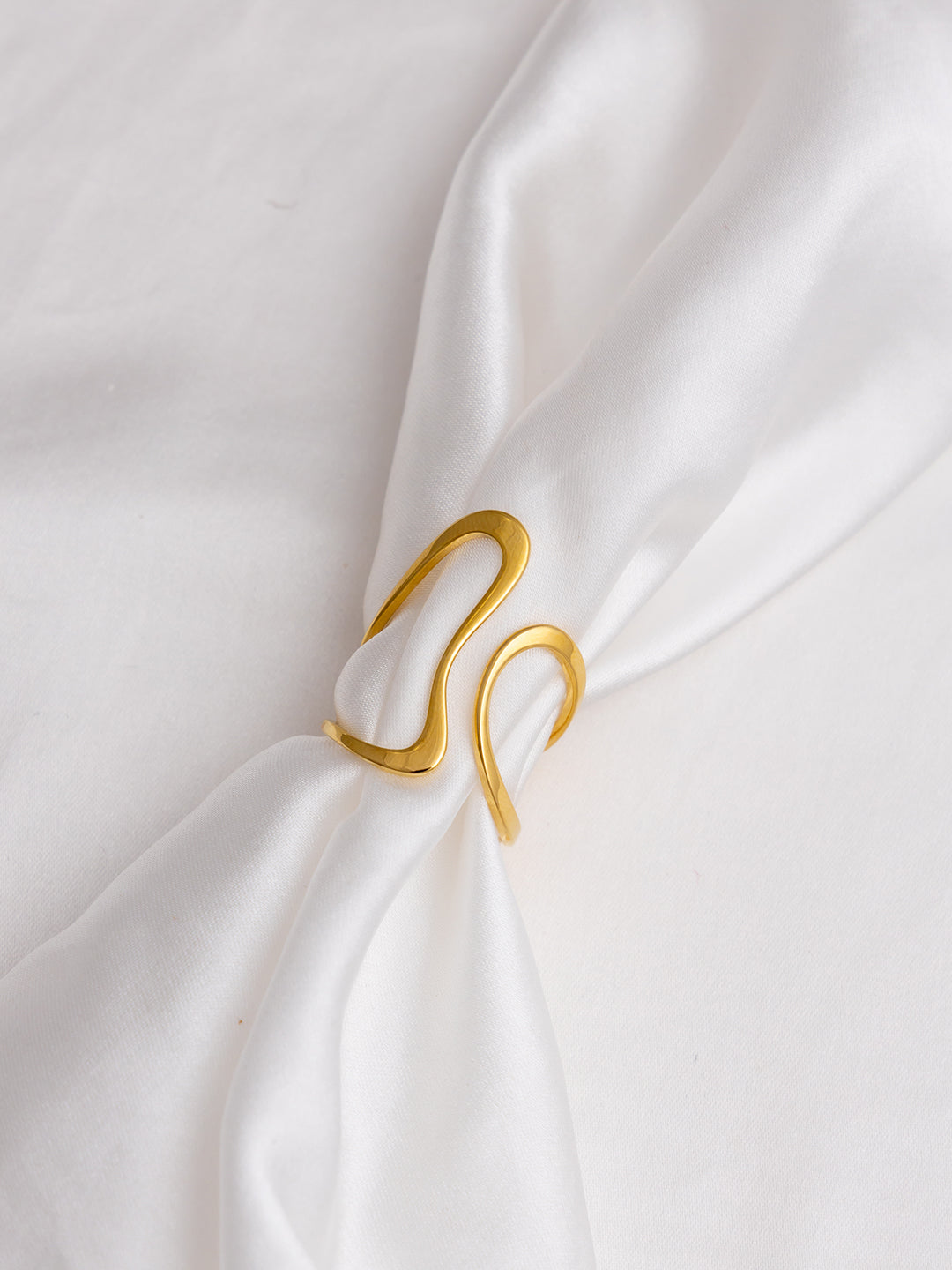 Wave Statment Ring