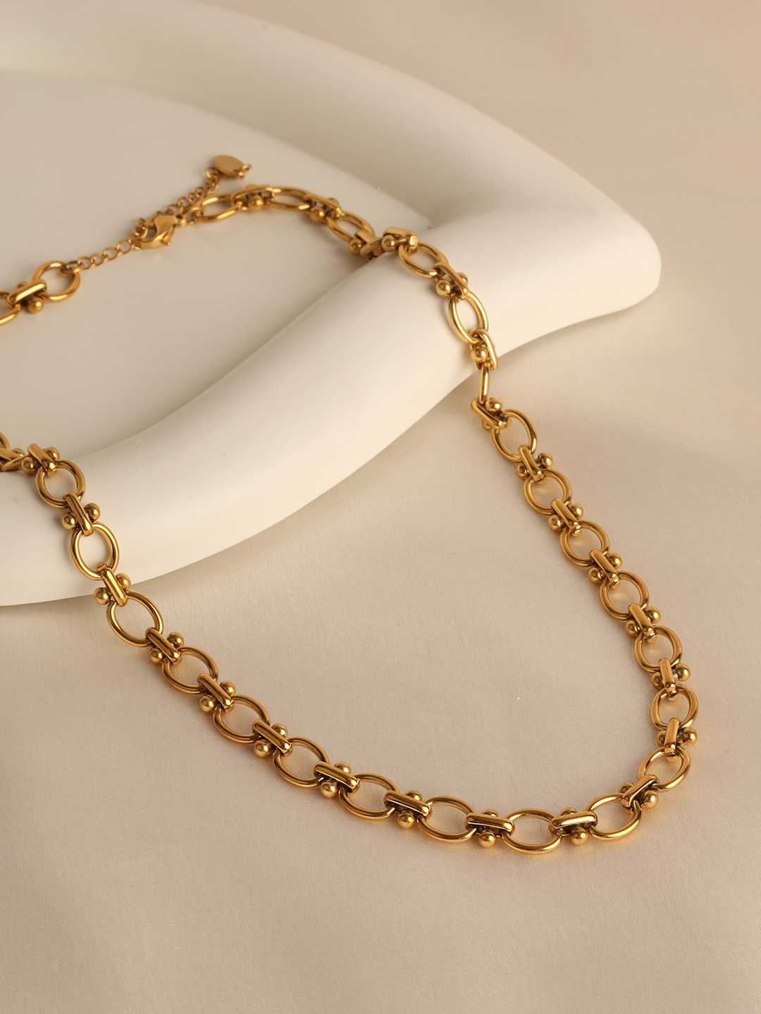 Interlocking Thick Chain