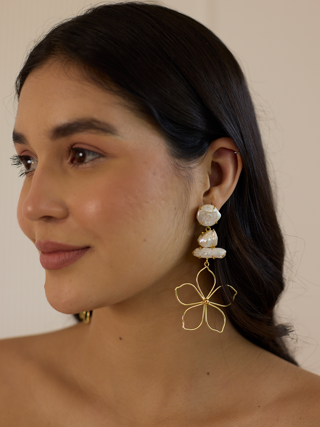 Camille Pearl Earrings