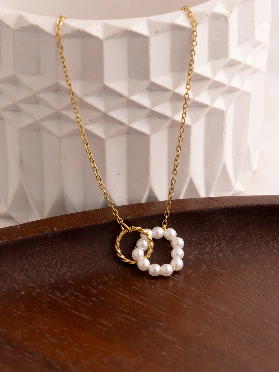 PEARL INFINITY NECKLACE