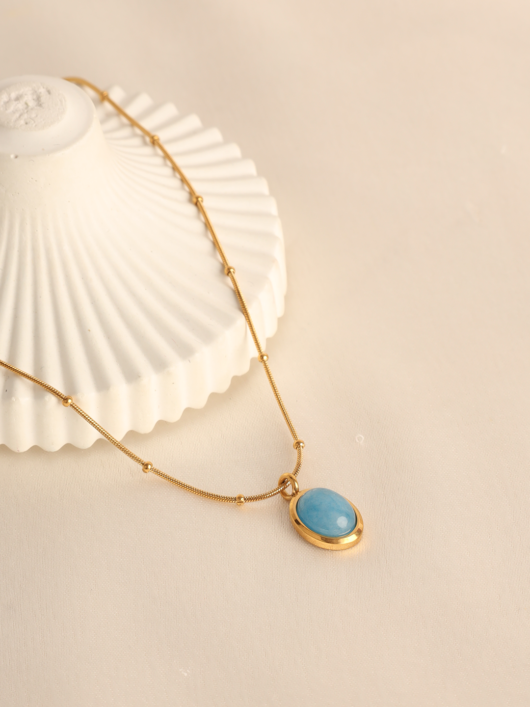 Turquoise Pendent Necklace