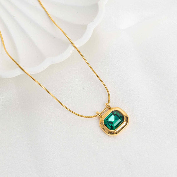 Emerald Pendant Necklace – The Gold Gods